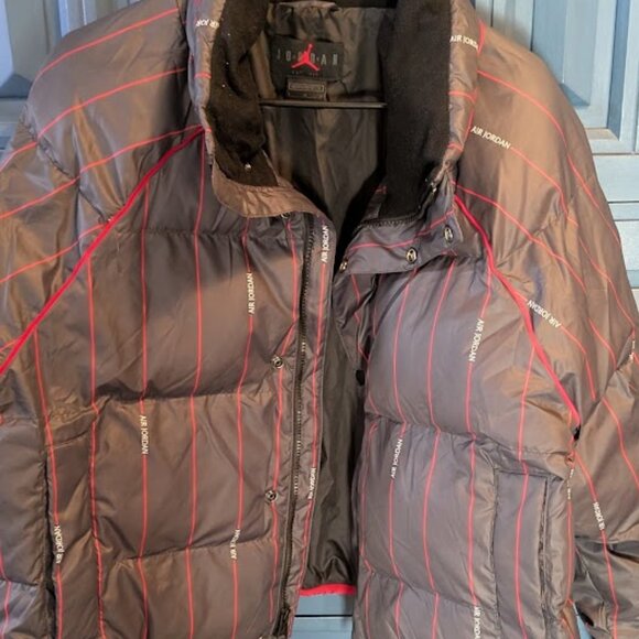 J29 JORDAN Flight Puffer Jacket - Picture 2 of 9